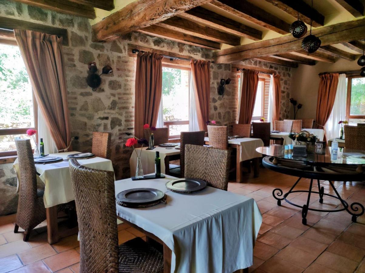 Posada Restaurante Fuenteplateada Collado Hermoso Dış mekan fotoğraf