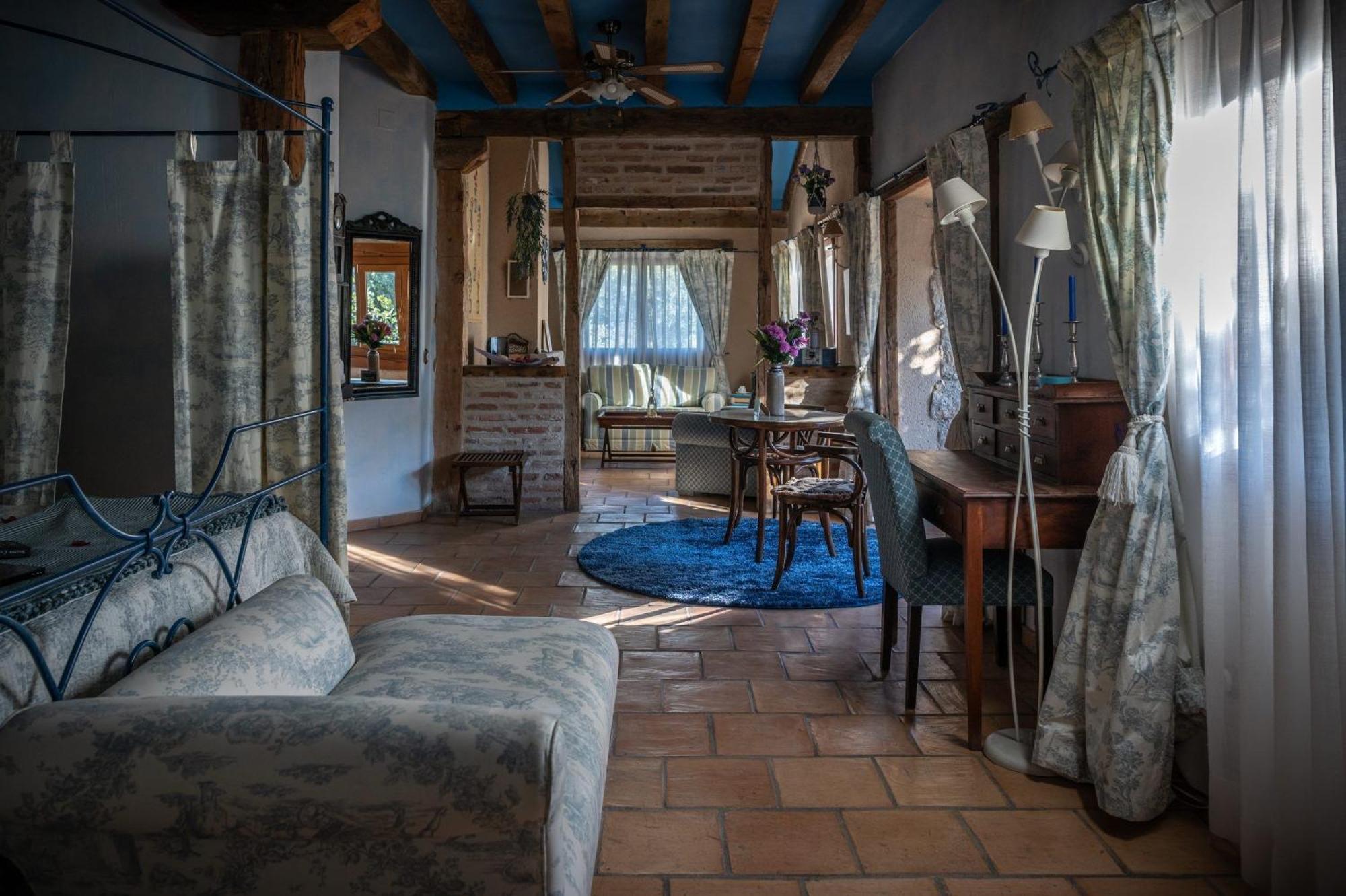 Posada Restaurante Fuenteplateada Collado Hermoso Dış mekan fotoğraf