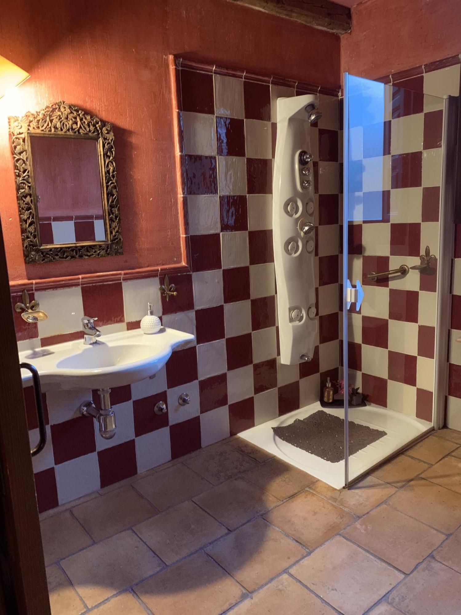 Posada Restaurante Fuenteplateada Collado Hermoso Dış mekan fotoğraf