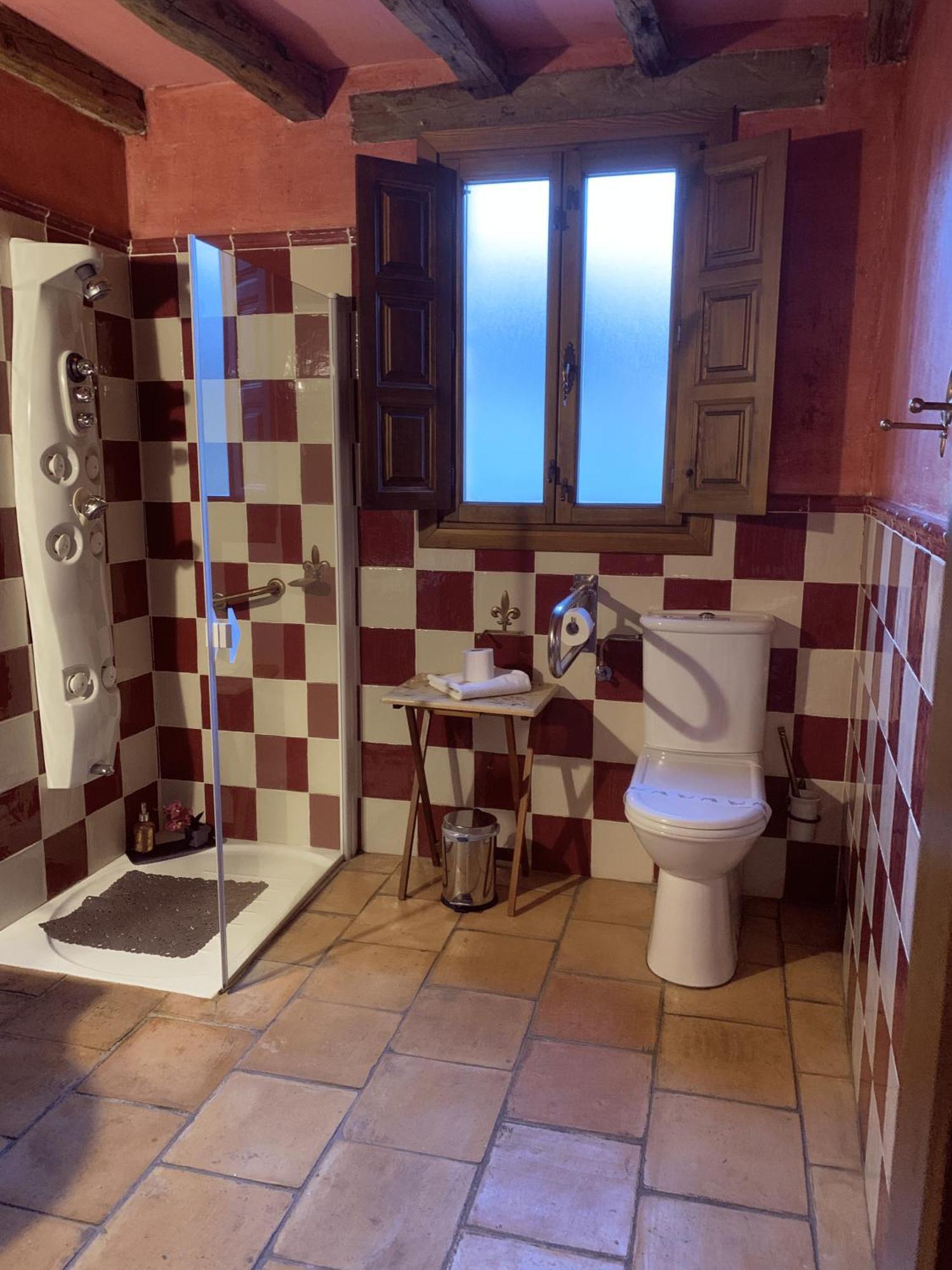Posada Restaurante Fuenteplateada Collado Hermoso Dış mekan fotoğraf